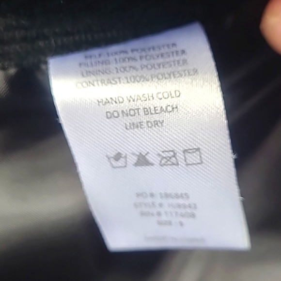 🔥 Blue & Black Plaid Quilted Puffer Vest – Lightweight Layering essential SZ Sm - Picture 11 of 13